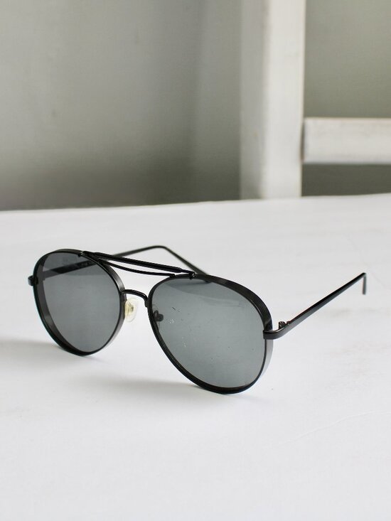 Melt Sunglasses Accessories - Melt Black Aviator Oversized Metal Frame Sunglasses Series 3